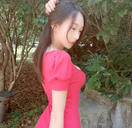 斗鱼女主播丝袜视频,斗鱼女主播直播间的性感瞬间